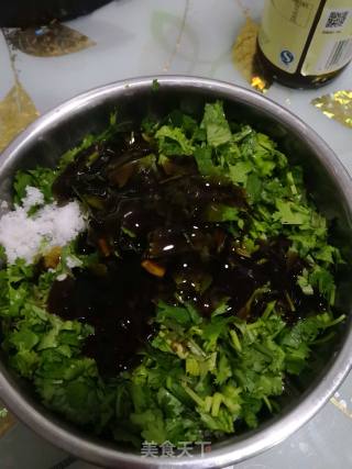 Summer Appetizer Hot and Sour Dipped in Water recipe
