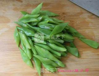 Stir-fried Pork with Lentils recipe