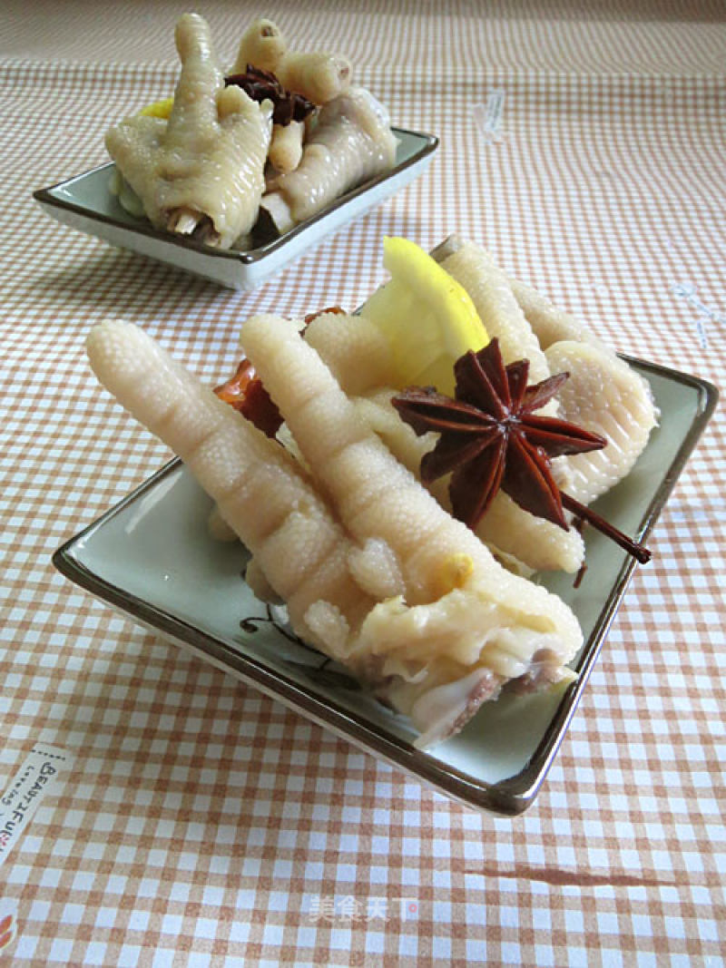 Marinated Chicken Feet with Lemon Spicy Grains recipe