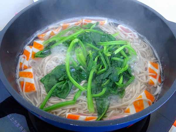 Soba Noodles with Seafood and Vegetables recipe