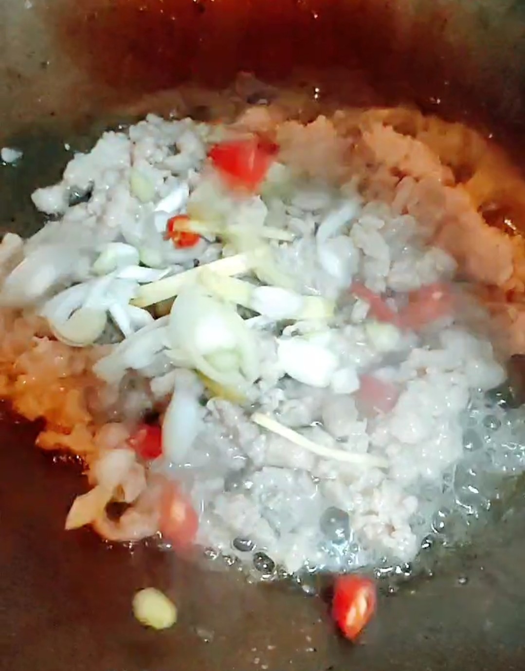 Flower Clam Sauce Noodles recipe