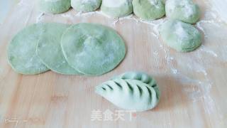 Vegetarian Stuffed Willow Leaf Buns recipe