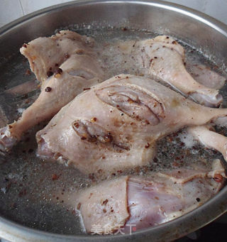 Appetizing Food-salted Duck with Peppercorns recipe