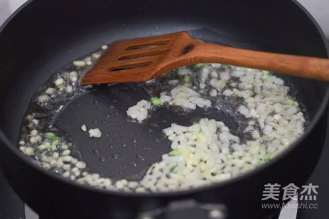 Hokkien Cuisine-braised Shacha Shrimp in Oil recipe