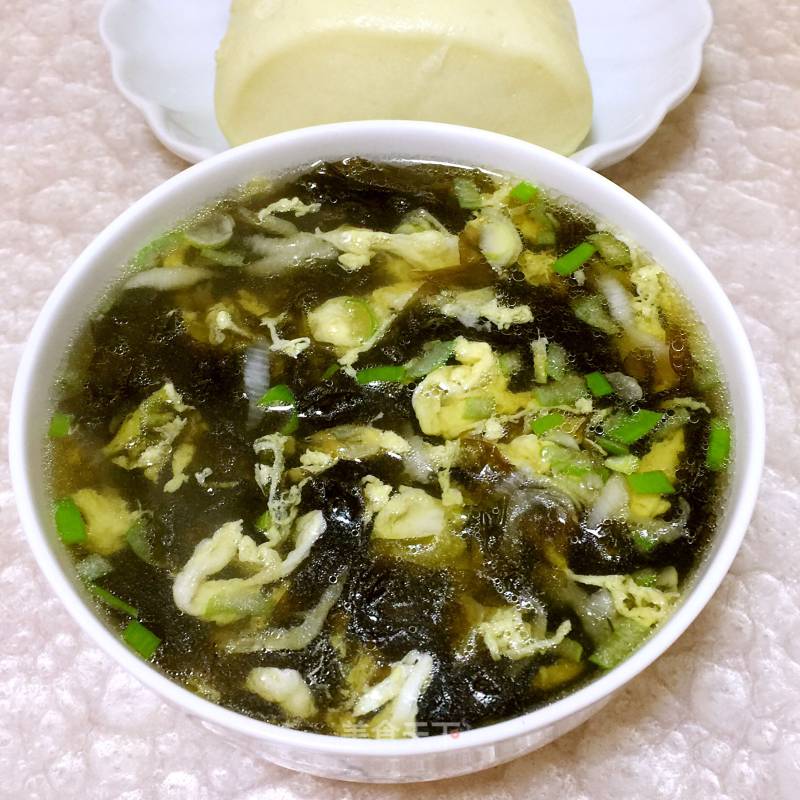 Seaweed and Egg Soup recipe