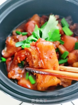 Braised Pork Trotters with Sauce recipe