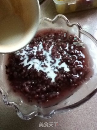 Coconut Fragrant Black Rice and Fruit Porridge recipe