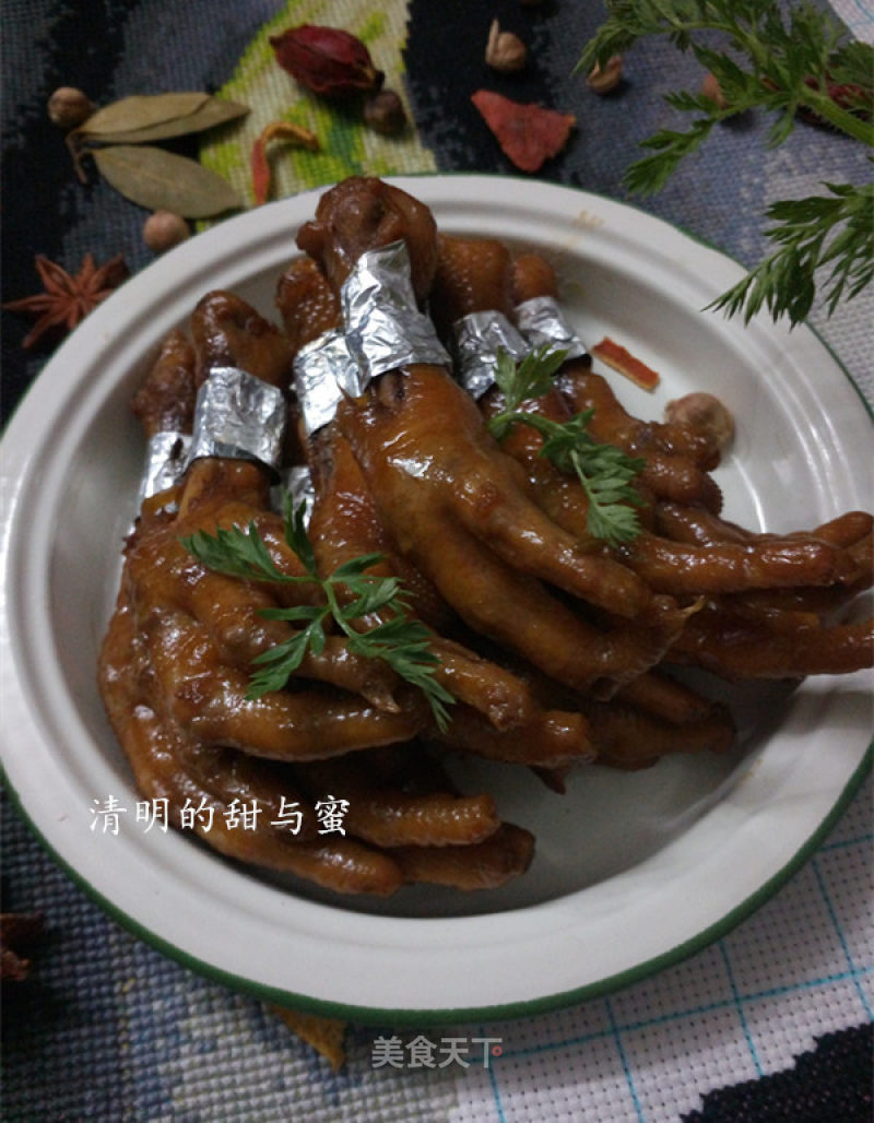 Delicious and Beautiful Braised Chicken Feet recipe