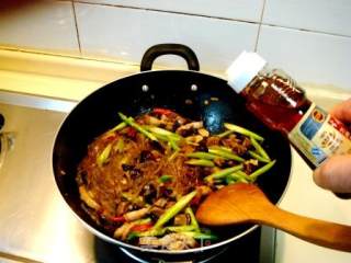 Braised Vermicelli with Asparagus and Mushrooms recipe