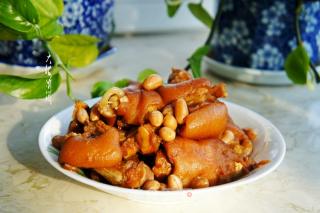 Fortune Pork Knuckles——a Big Dish that Must be Eaten at The Banquet of The New Year's Eve recipe