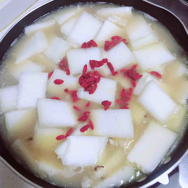 Winter Melon, Coix Seed and Crucian Fish Soup recipe