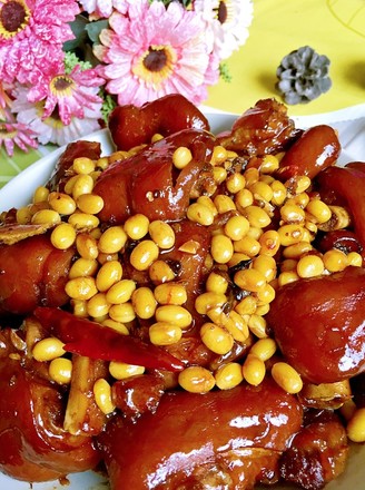 Spicy Pig's Trotter Braised Soybeans recipe