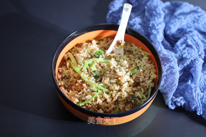 Spicy Chicken Fried Rice with Cabbage and Celery