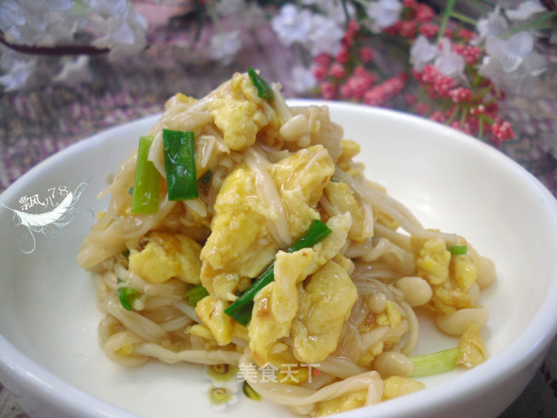 Fried Enoki Mushroom with Egg recipe