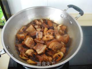 Braised Bamboo Shoots with Oily Pork recipe