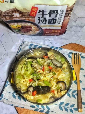 #中卓牛骨汤面# Mushrooms, Meat Slices and Egg Noodles recipe