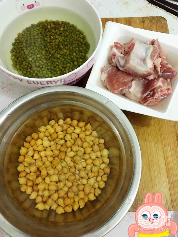 Chickpea and Mung Bean Pork Rib Soup (fun with Chickpeas) recipe