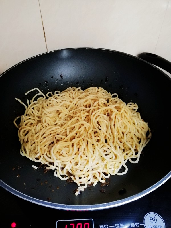 Fried Noodles with Chrysanthemum recipe