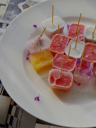 Homemade Yogurt and Fruit Popsicles recipe