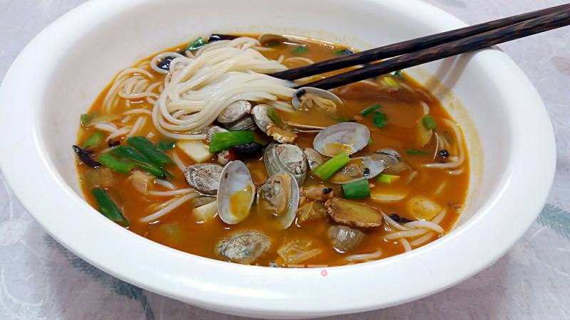 Flower Krabi Noodles recipe
