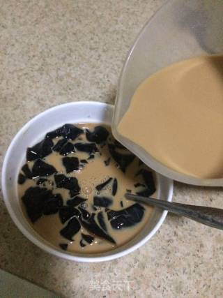 Milk Tea with Burnt Grass recipe