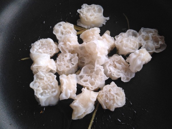 Fried Noodles and Lotus Root recipe
