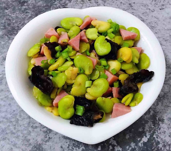 Fried Ham with Broad Beans recipe