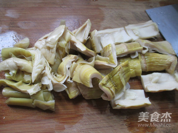 Corn Lamb's Tail Bamboo Shoots Trotters Soup recipe