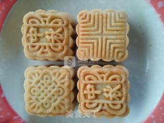 Cantonese-style Red Bean Paste Mooncakes recipe