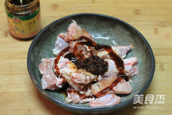 Fish-flavored Pork Ribs and Steamed Pumpkin recipe