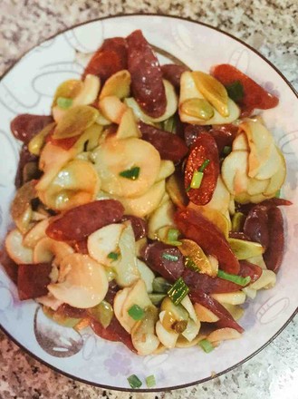 Stir-fried Sausage with Laba Garlic and Pleurotus Eryngii