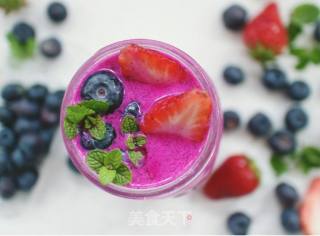 Summer Detox Essential Drink-dragon Fruit Milkshake recipe