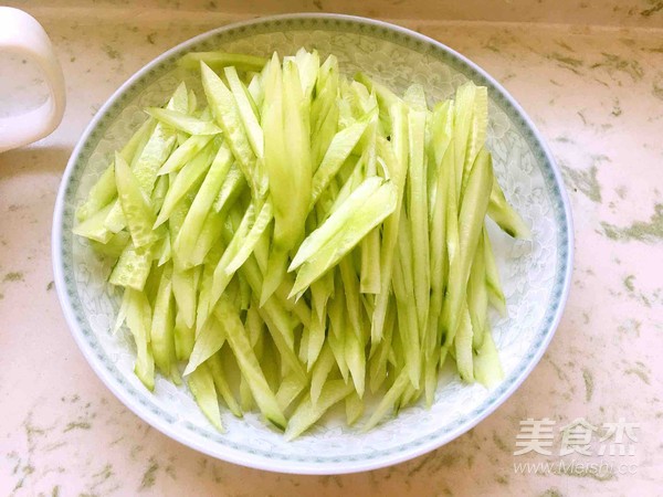 Summer Homemade Small Cold Noodles recipe