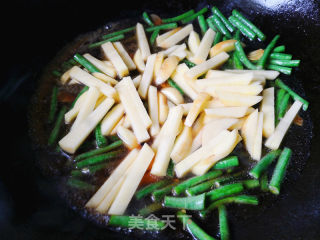 Stir-fried Beans with Potatoes recipe