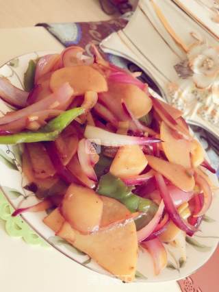 Fried Potato Chips with Onions recipe