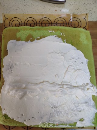 Strawberry Cream Cake Roll recipe