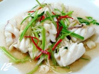 Lu Cai Xiao Stir-fry (stuffed Squid with Coriander) recipe