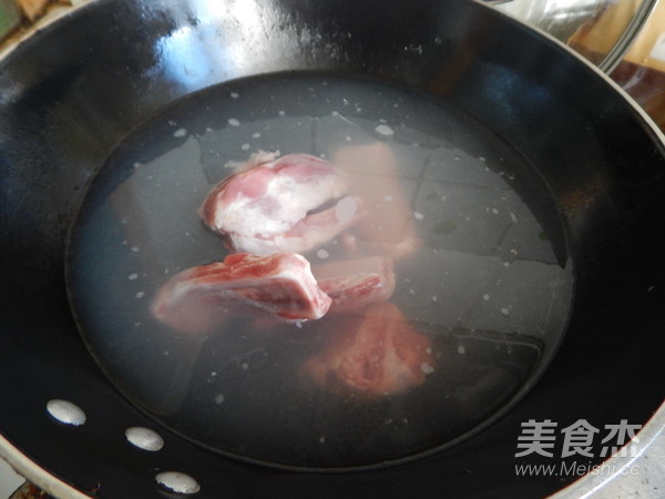 Stewed Ribs with Potato Vermicelli recipe