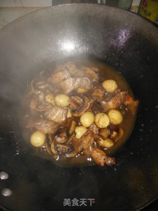 Pork with Quail Egg and Mushroom recipe