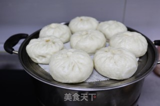 Steamed Buns with Pleurotus Eryngii Sauce recipe