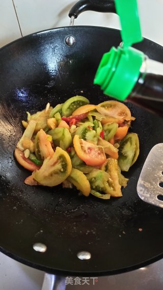 Spicy Stir-fried Green Tomatoes recipe