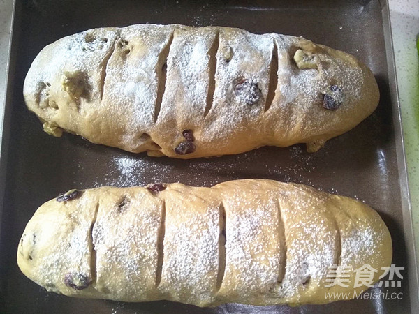 Cranberry Walnut Soft European Buns recipe