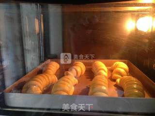 #aca烤明星大赛#caterpillar Bread recipe
