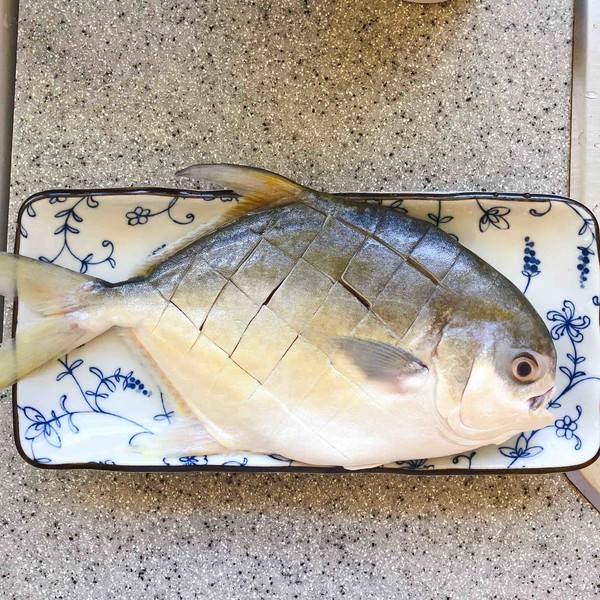 Homemade Braised Pomfret recipe