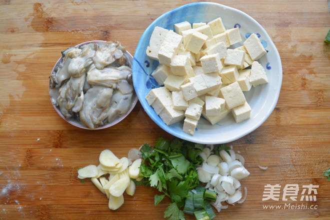 Oyster Tofu Soup recipe