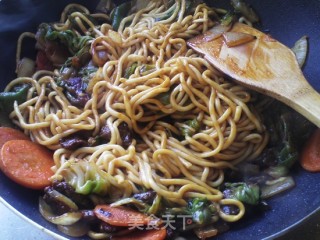 Xinjiang Beef Fried Noodles recipe