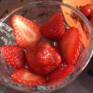 Strawberry Yogurt Cup recipe