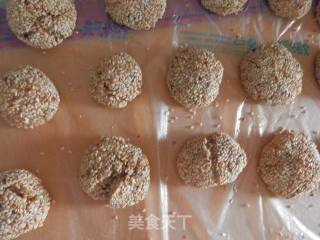 【kaifeng】special Snacks-rose Hemp Tuan recipe