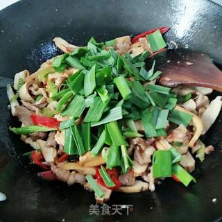 Fried Pork with Dried Tofu recipe