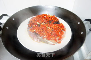 Steamed Fish Head with Chopped Pepper recipe